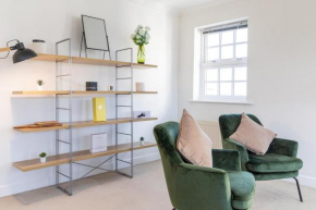 OnPoint -Spacious 3 Bedroom Apt With Parking!